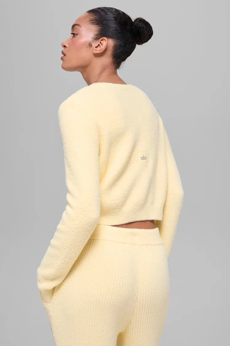 Alo Yoga Candlelight Yellow Collection - Winter 2026 — EXTRA MAGIC